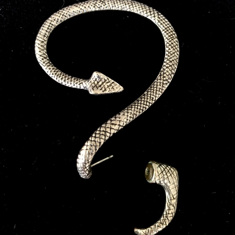Silver plated wrap earring